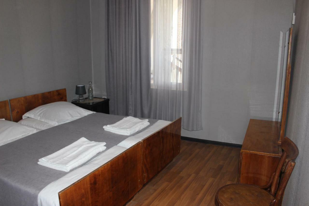 Zarzma Hotel Кутаиси Екстериор снимка