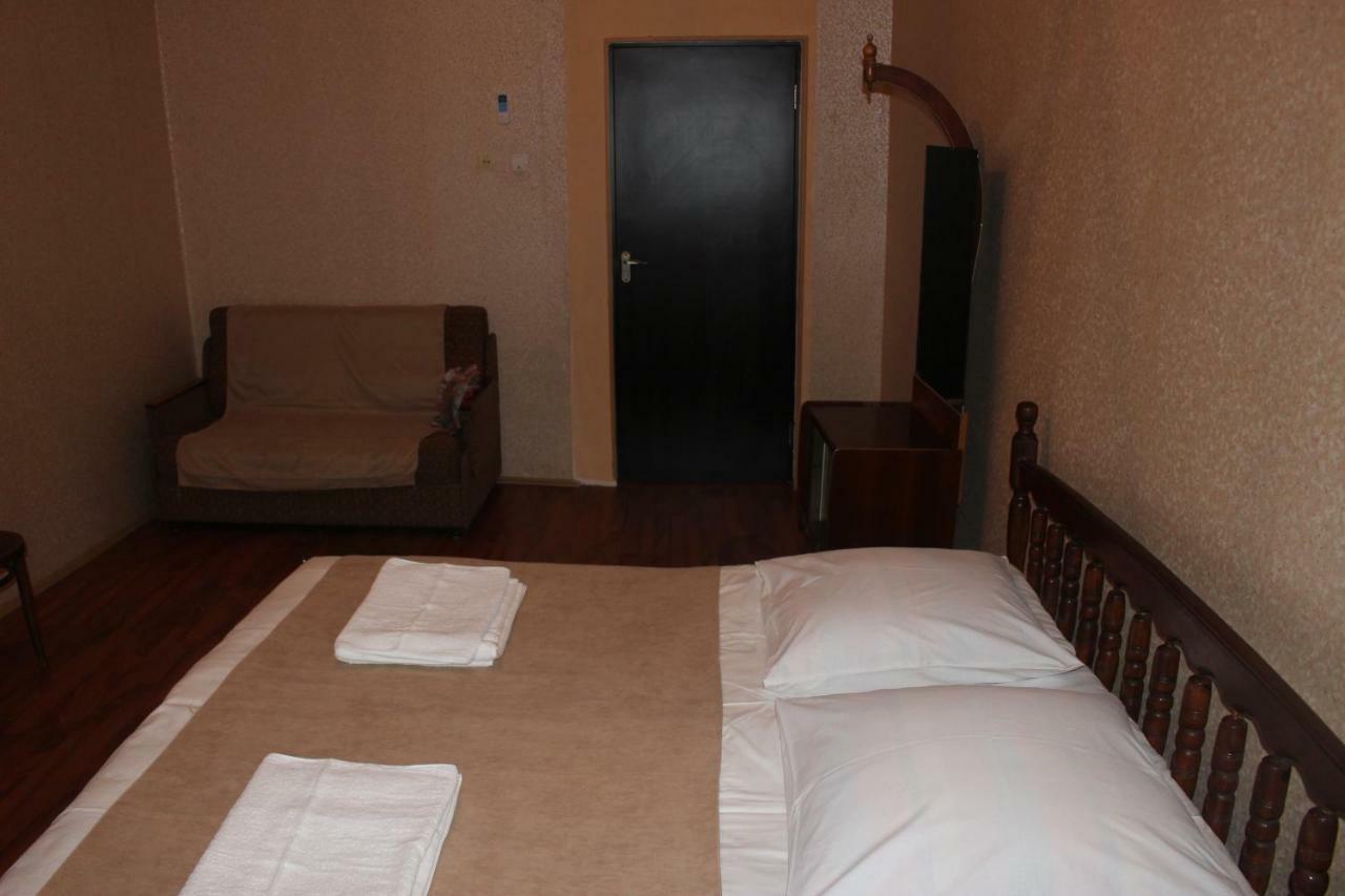 Zarzma Hotel Кутаиси Екстериор снимка
